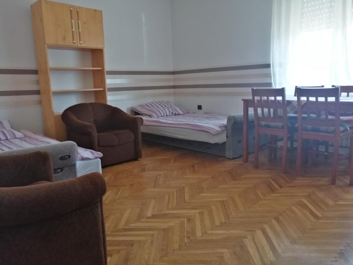 Belvarosi Vendeghaz ميسكولك المظهر الخارجي الصورة